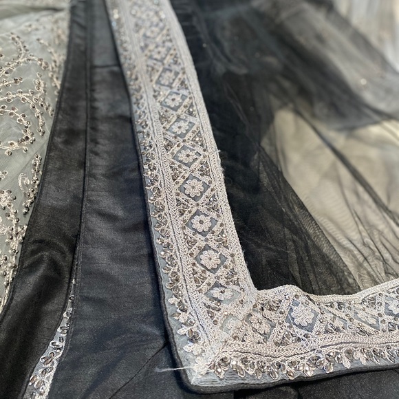 Floor length gown (Indian dress) - Picture 3 of 4